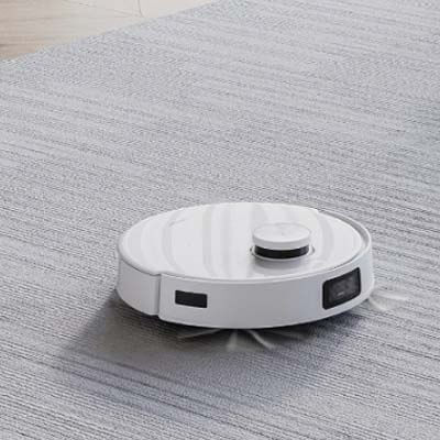 Deebot T10 aspirando una alfombra